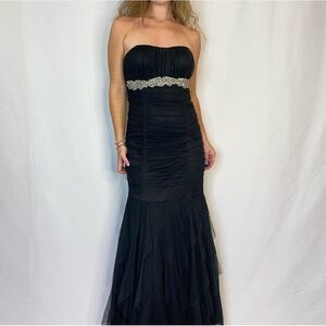 Hailey Logan Y2K black fitted prom dress